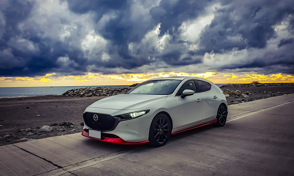 Here are the specs and prices of the Toyota Rush | VISOR PH