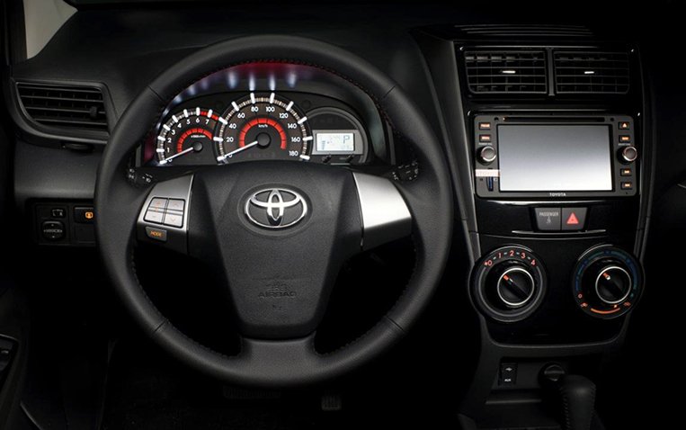 avanza veloz interior