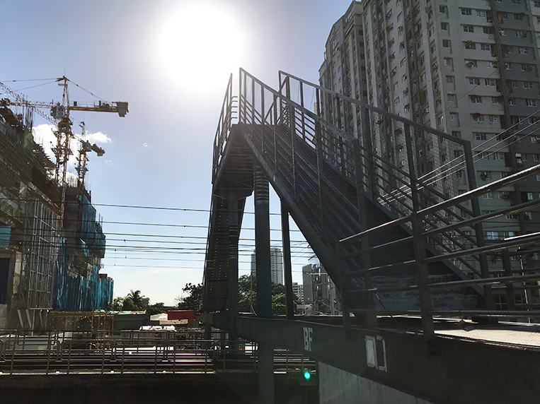 This footbridge on EDSA is like a theme-park ride