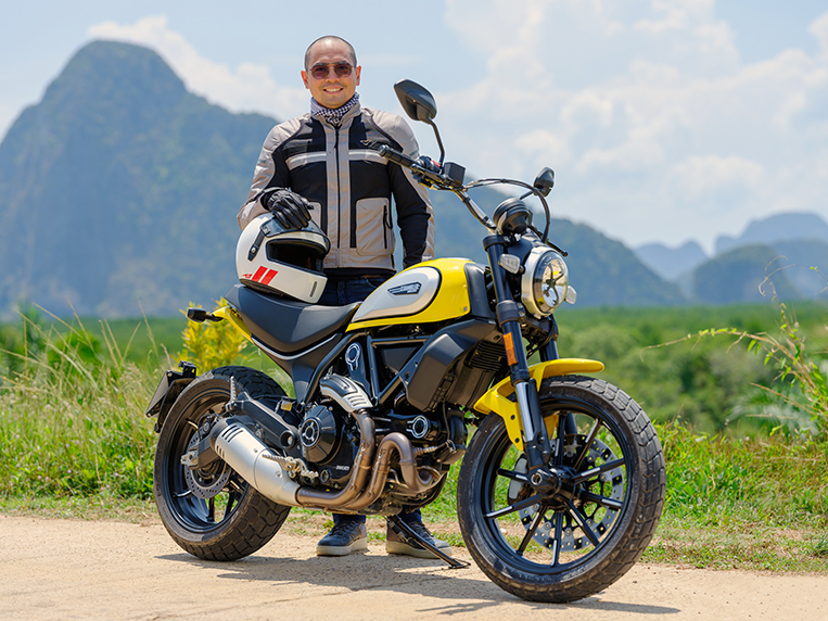 The Ducati Scrambler Is Sheer Happiness On Two Wheels Visor Ph