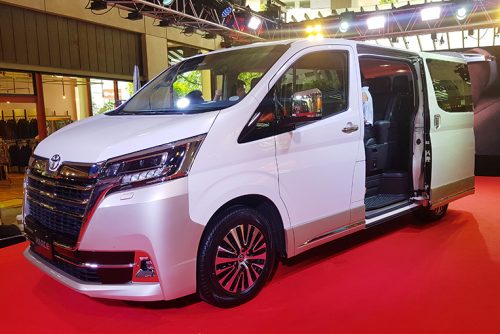 The new Toyota Hiace Super Grandia is better value than the Alphard ...