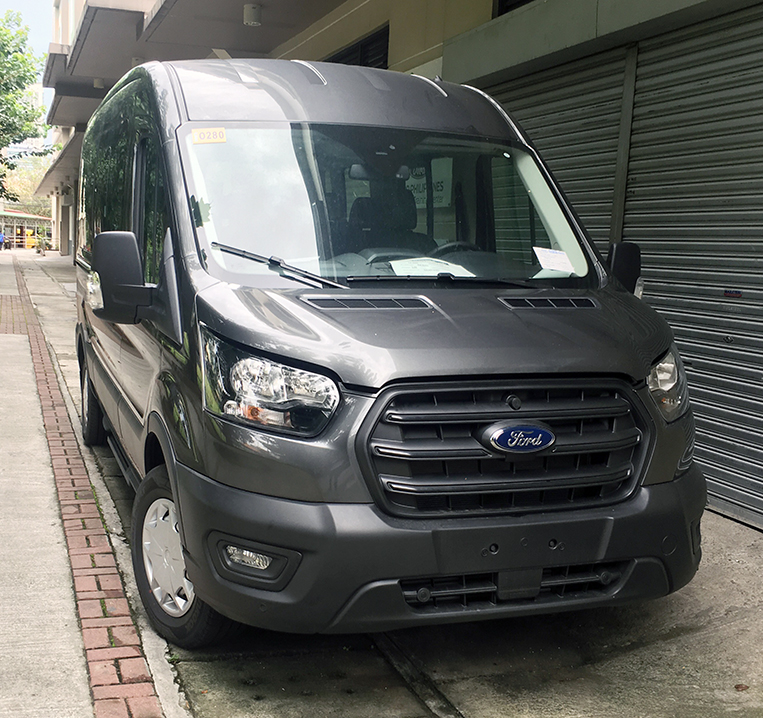 ford passenger van models