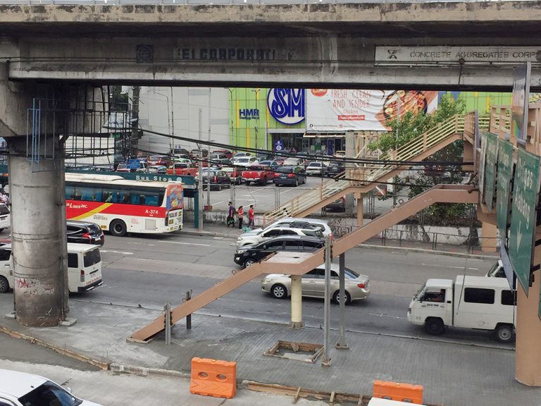 This is how commuters will access buses in the innermost lane of EDSA