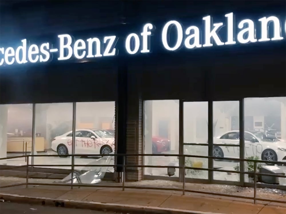 Weep at the sight of a Mercedes-Benz dealership getting vandalized | VISOR PH