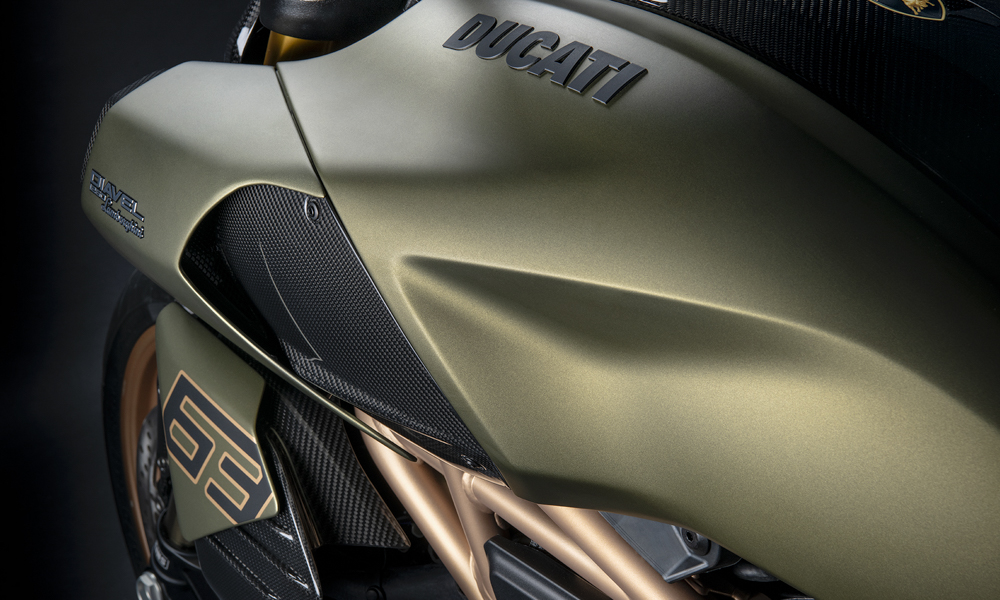 The Ducati Diavel 1260 Lamborghini is a two wheeled raging bull