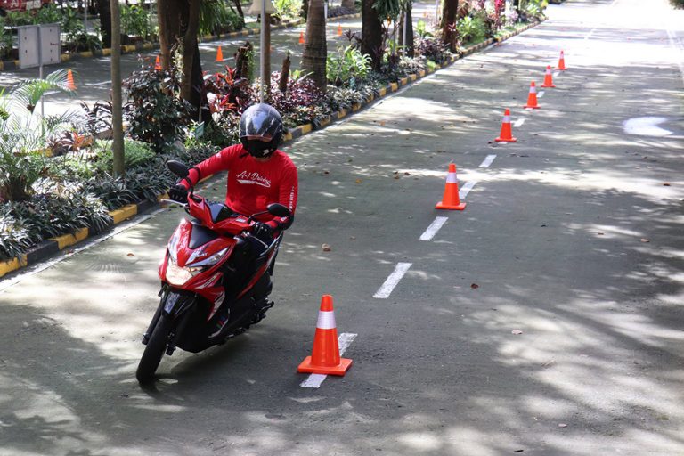 A-1 Driving School is now offering a motorcycle-riding course | VISOR PH