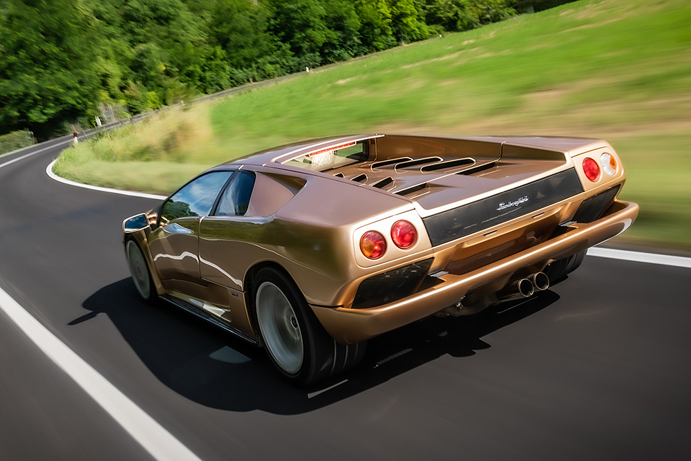 Just how many Lamborghini Diablo cars were made? 