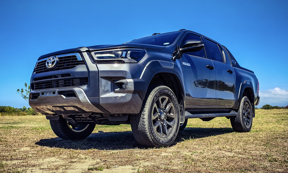 Toyota Hilux Conquest 2.4 4×2 AT A tough urban workhorse with swag