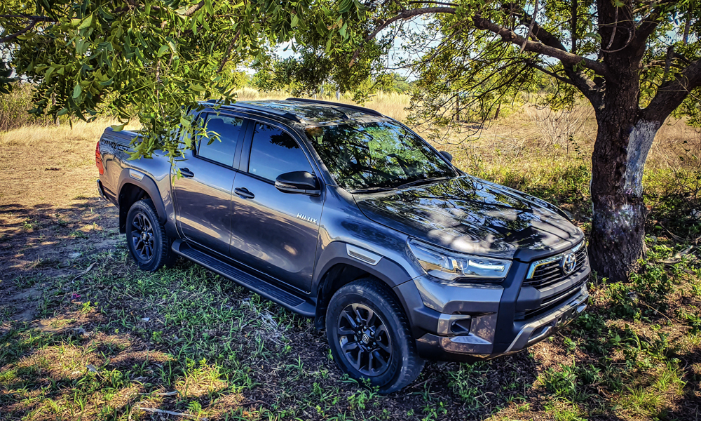 Toyota Hilux Conquest 2.4 4×2 AT A tough urban workhorse with swag