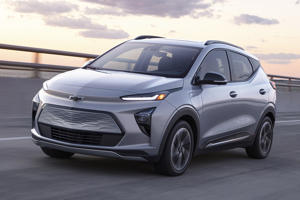 Chevrolet unveils the Bolt EUV, the crossover version of its cute EV