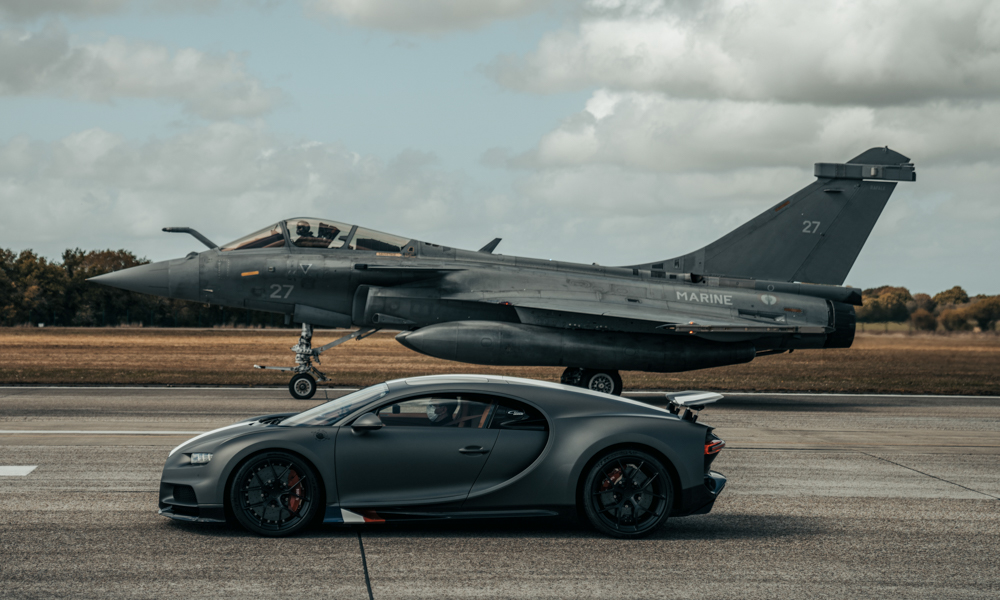 Racing supercars (or hypercars) against jet aircraft is pretty silly