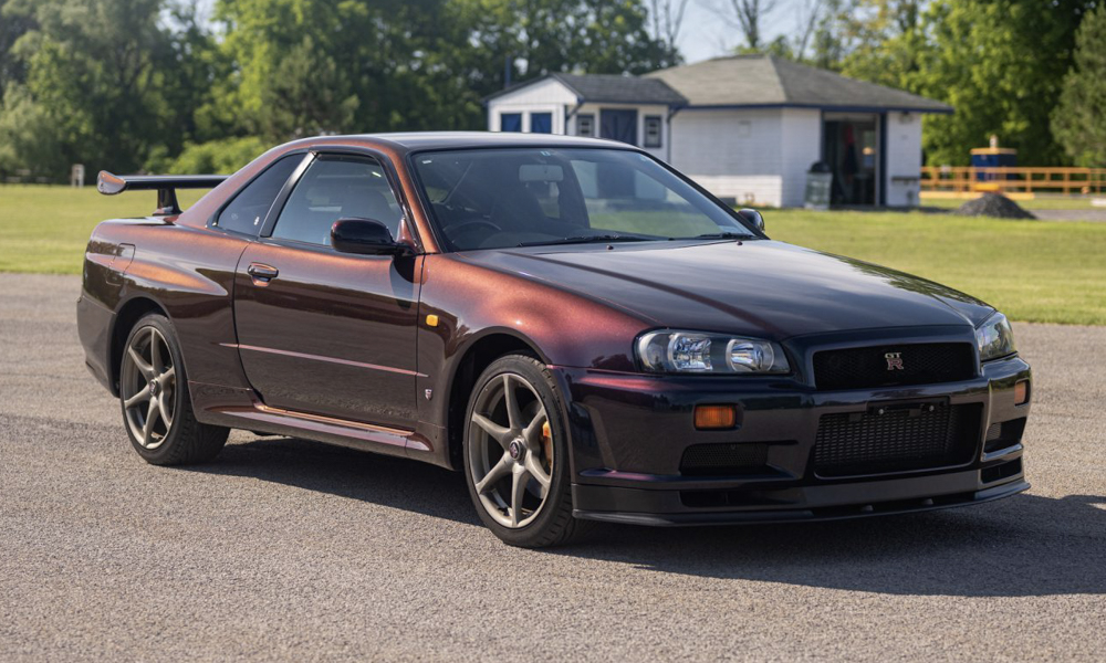 Here S Your Chance To Bid On A Very Purple Nissan Skyline Gt R Visor Ph