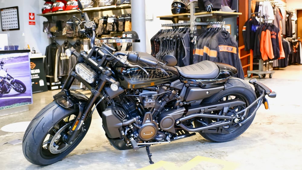 2021 Harley-Davidson Sportster S tire from Dunlop