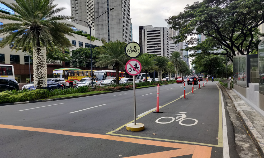 Bike lanes on online google maps