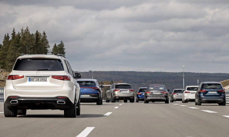 Mercedes-Benz becomes first automaker to sell a real self-driving car ...