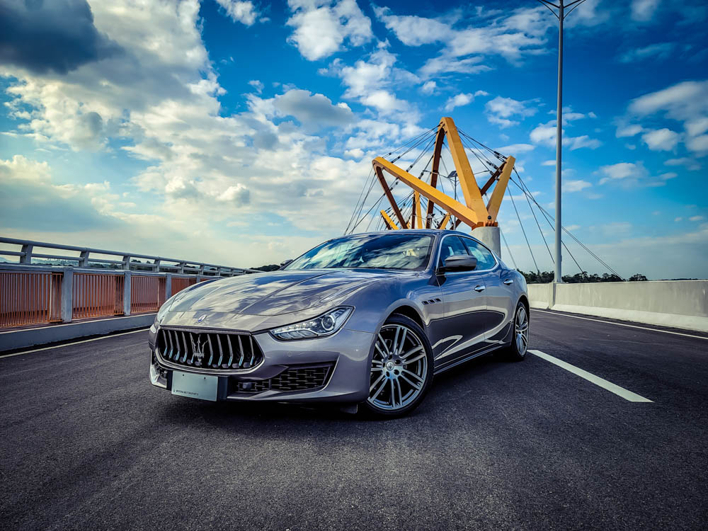 Download wallpaper 1125x2436 maserati granturismo, sports car, front view,  iphone x, 1125x2436 hd background, 107