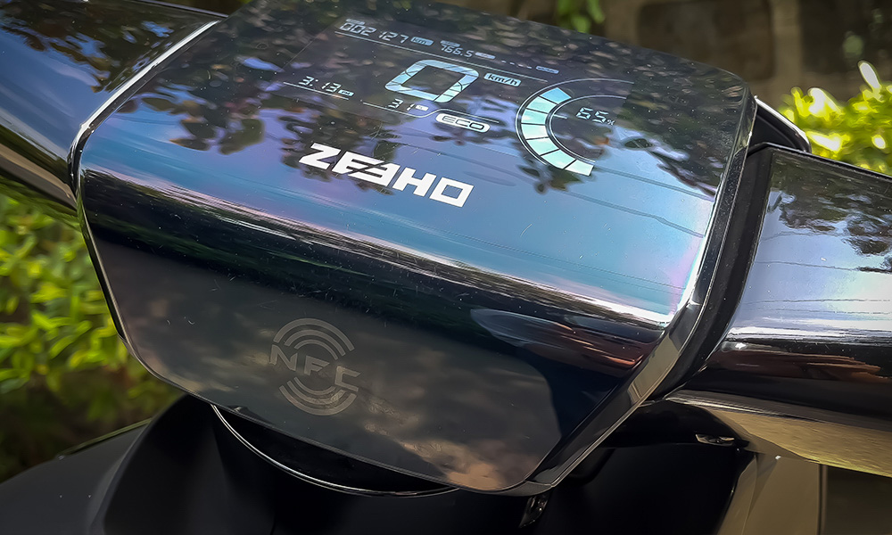 The Zeeho Ae8 Is The Future Of E Scooting Visor Ph