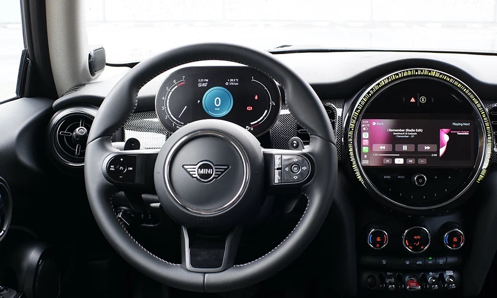 Mini Cooper S 3-door: Still big fun in this day and age | VISOR.PH