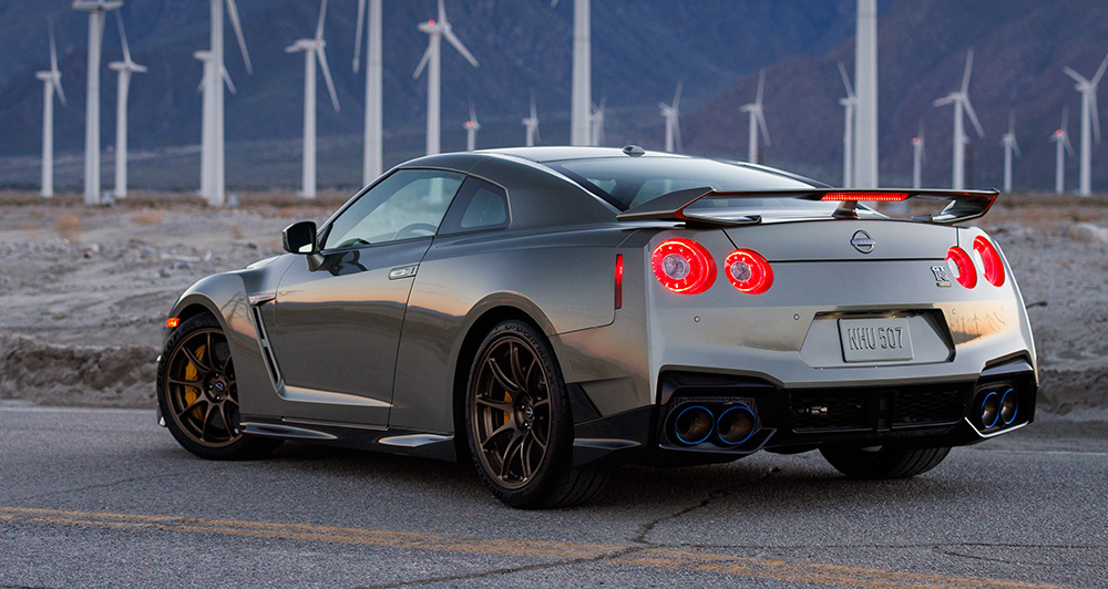 Buyers asking up to $1 million for final Nissan GT-R 