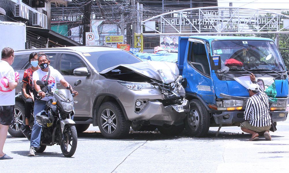 4 ways Metro Manila traffic is trying to kill you | VISOR.PH