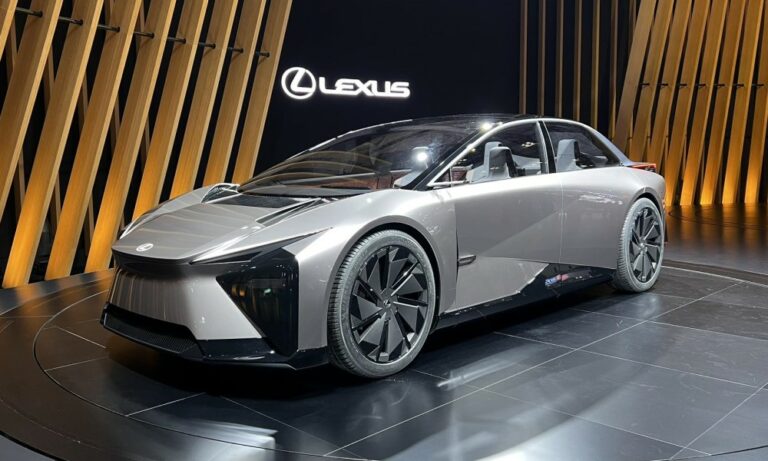 JMS 2023: Lexus reveals the LF-ZC and LF-ZL concepts | VISOR.PH