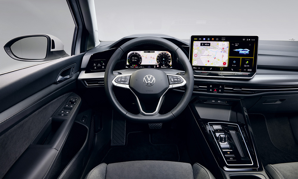 The current Volkswagen Golf receives a sleeker facelift | VISOR.PH