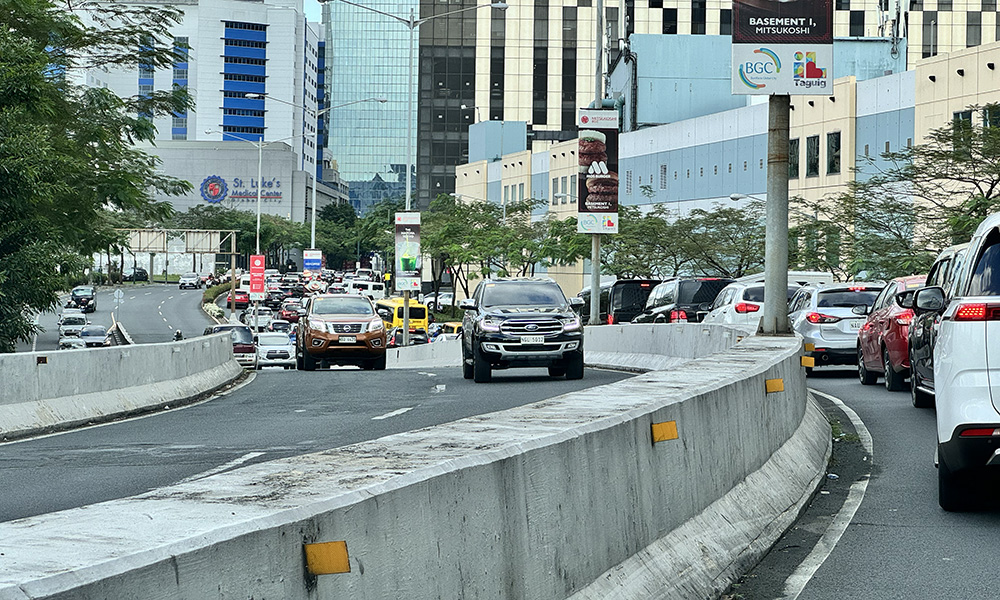 BGC to ban right turn to 2nd Avenue from Buendia Flyover starting ...