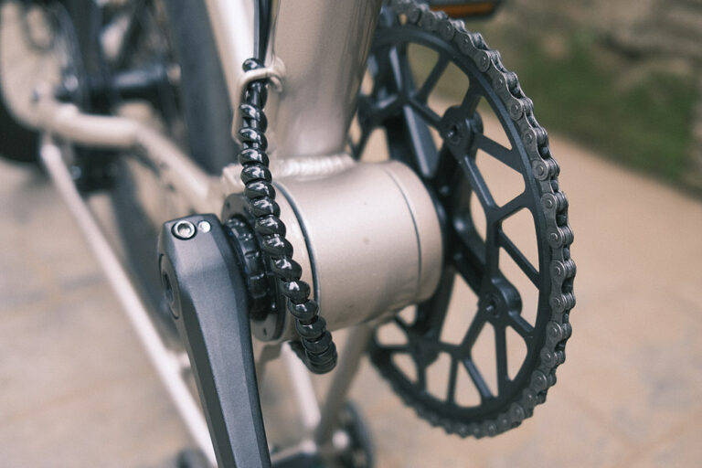 Java Neo Mechanical Design In the world of trifold bicycles, the Java Neo 3 breaks the mold | VISOR