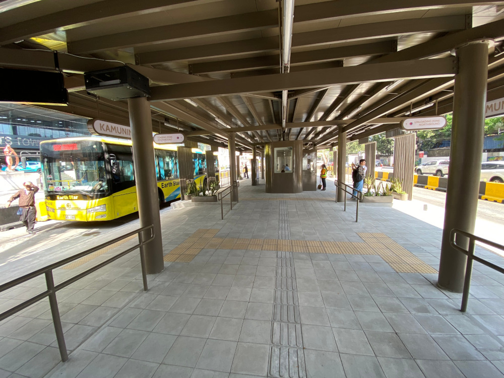 EDSA Kamuning bus stop
