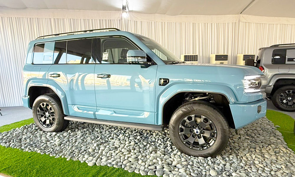 With softened, but boxy proportions, the B5 is a properly designed SUV.